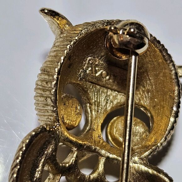 **Sale** Vintage Avon Owlette Gold Tone Owl Red Eyes Brooch 1972 - Picture 4 of 10